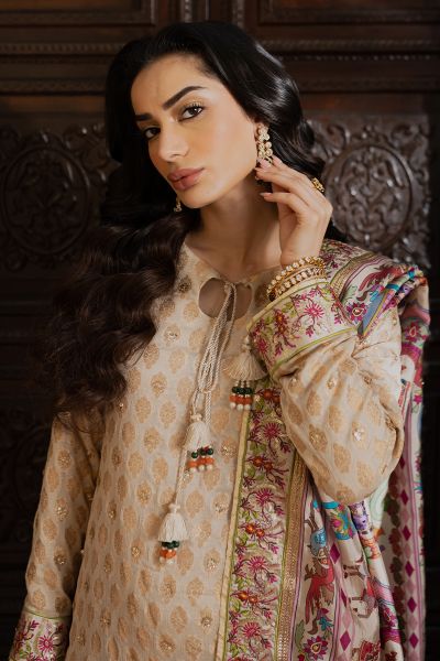 Picture of Alveen Shawl