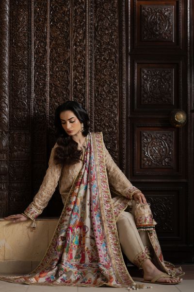 Picture of Alveen Shawl