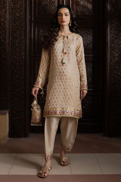 Picture of Alveen Shawl