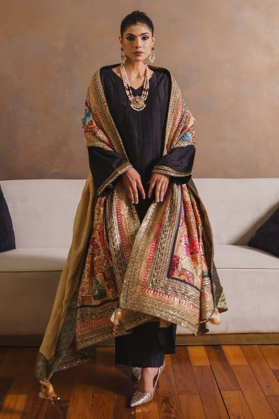 Picture of Zafira Shawl