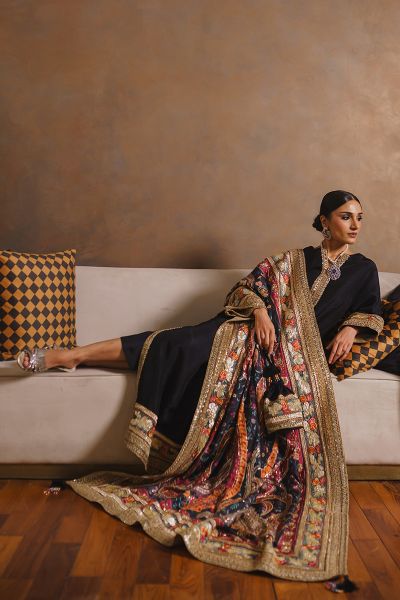 Picture of Onyx Shawl