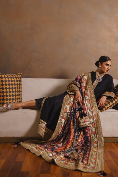 Picture of Onyx Shawl